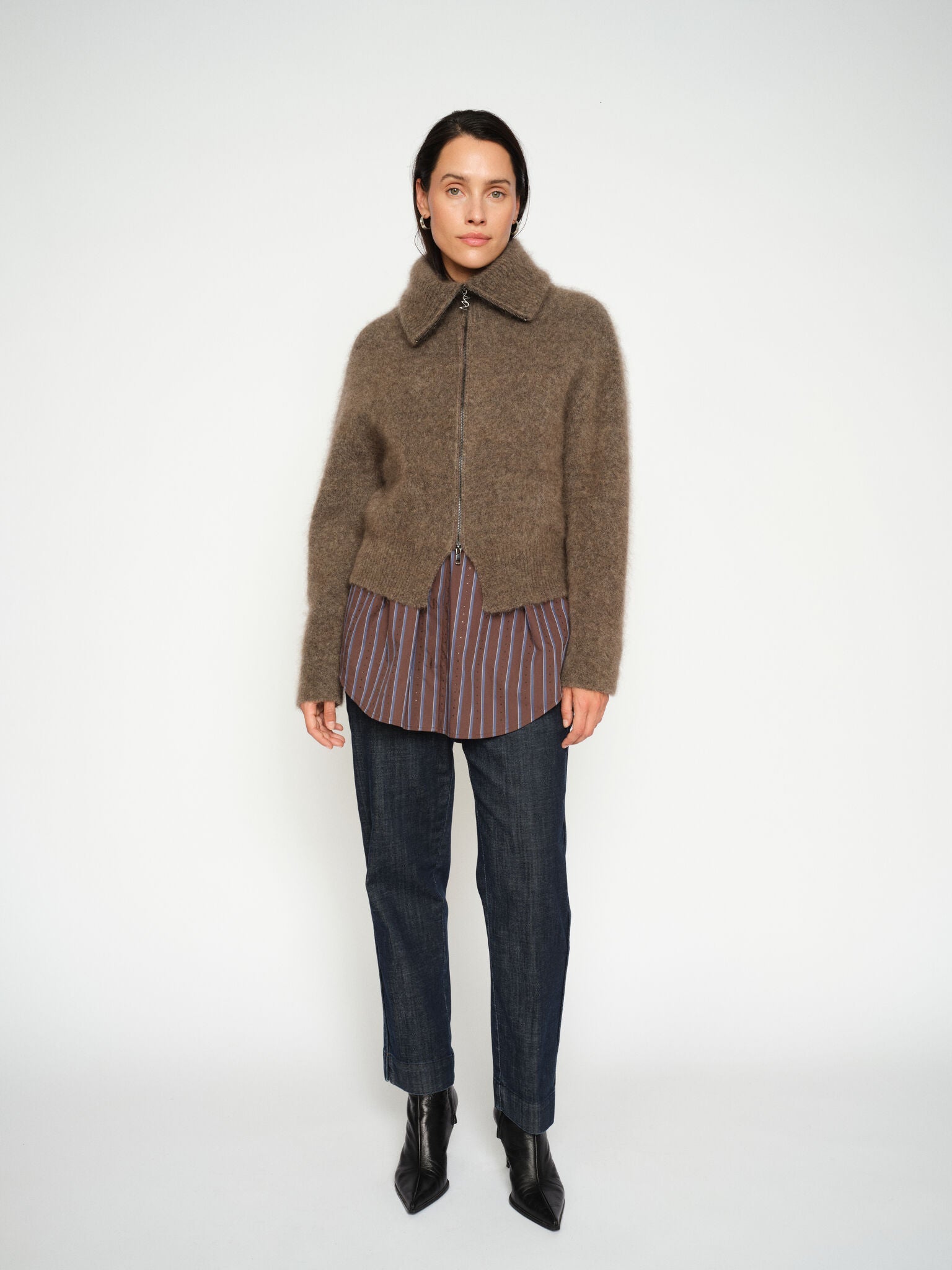 Modelshot / Bracken / Detail